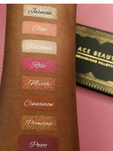 Ace Beaute "Grandiose" Palette - Picture 2 of 7